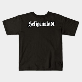 Seligenstadt written with gothic font Kids T-Shirt